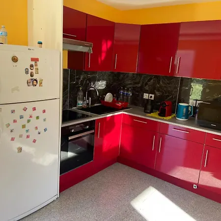 Maison Familiale Sur La *